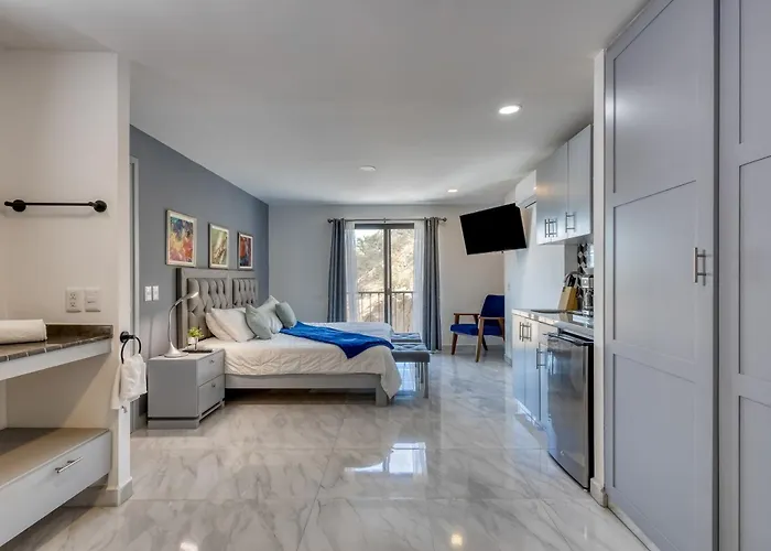 Cabo Cove 408 B *